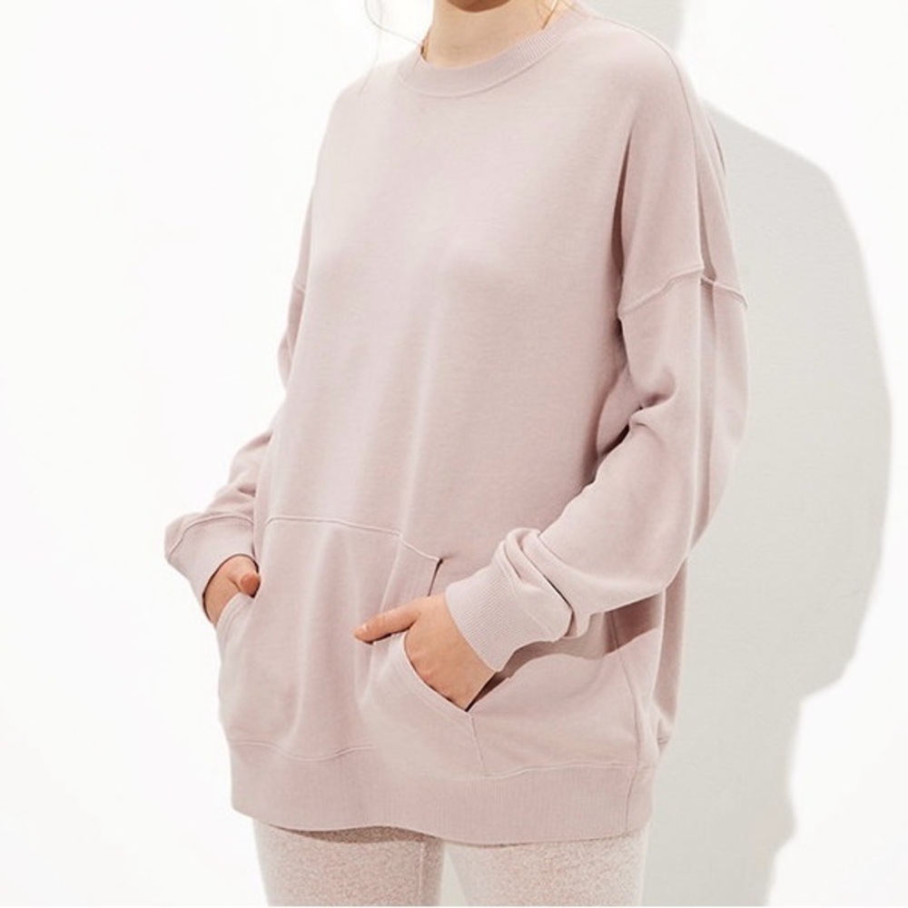 AE Oversized Crewneck Size XS